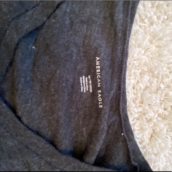 black & grey american eagle tops - Picture 3 of 4